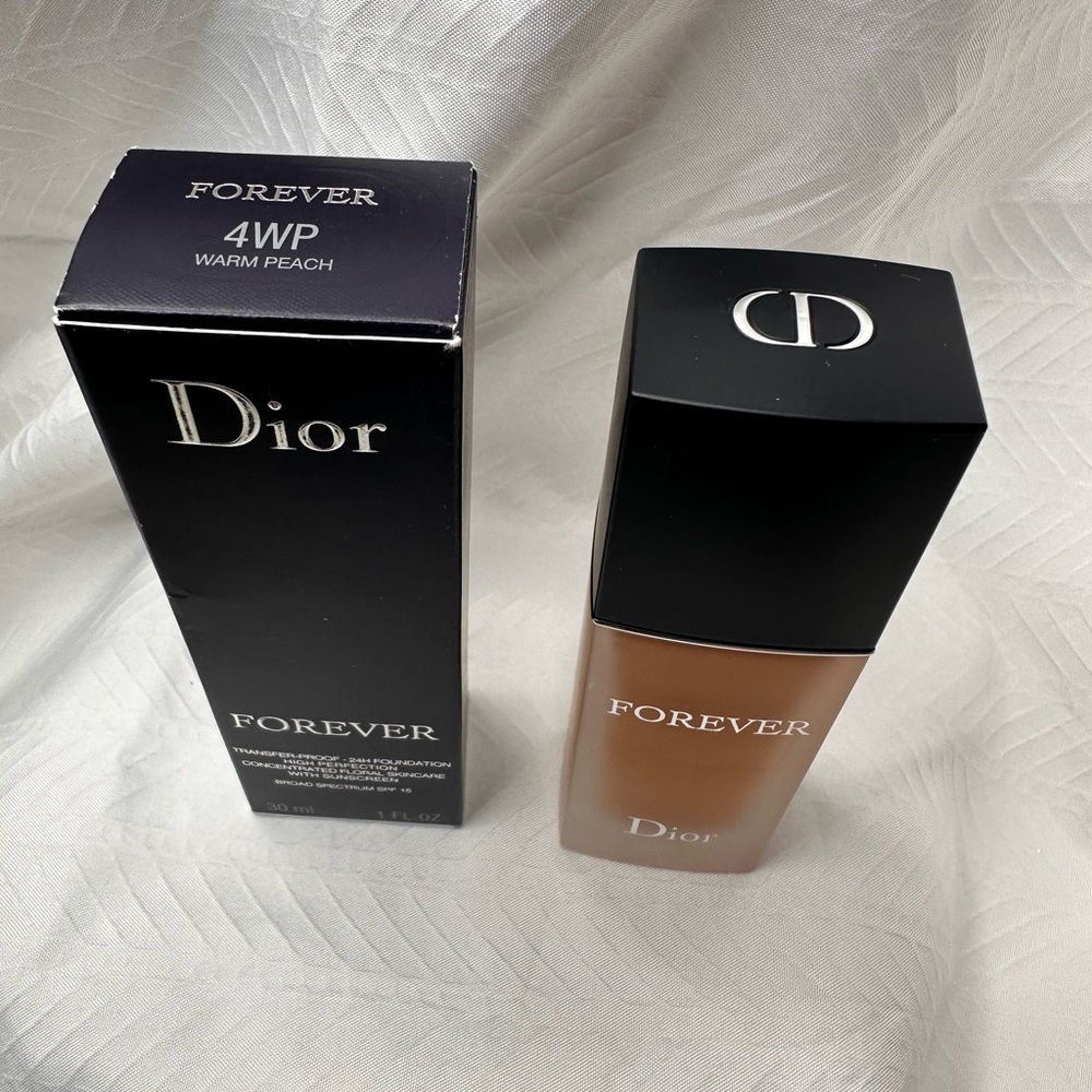 Dior forever foundation - 3 warm peach